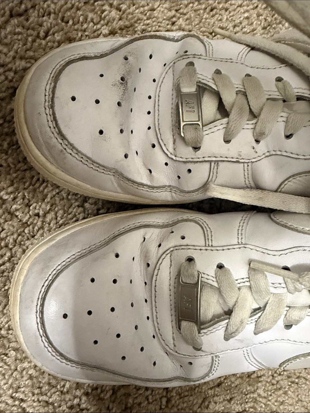 Nike' AF1 - Picture 2 of 3